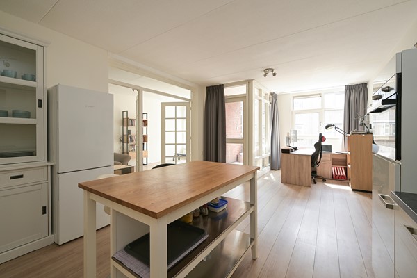 Medium property photo - Van Kinsbergenstraat 13, 2518 GV The Hague